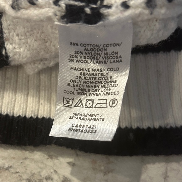 Women’s Loft Sweater Striped small - Picture 6 of 11